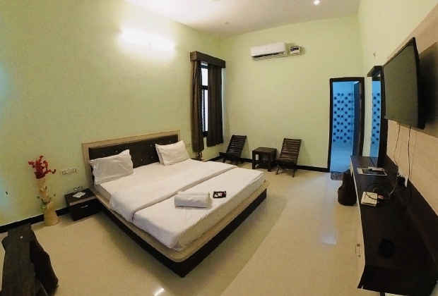deluxe-room